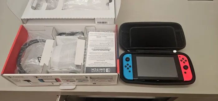 Nintendo switch 1, com case de viagem