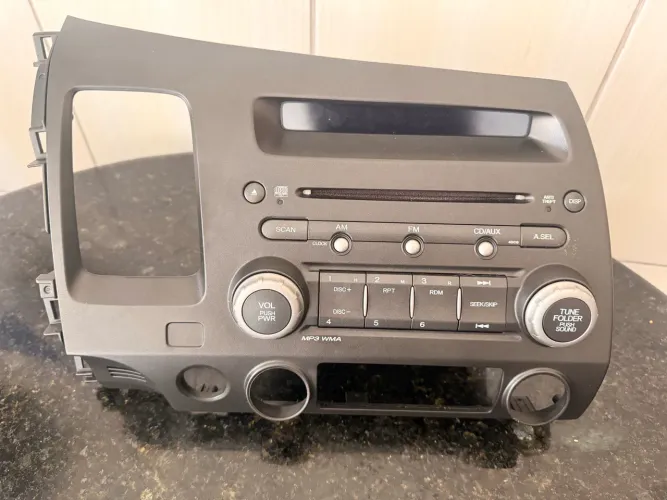 Vendo frente de rádio civic 2010 completo com moldura