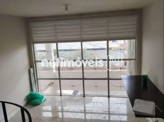 Loja 26m²; no União BH Com Sobreloja e Vitrine de Vidro Ponto Pronto