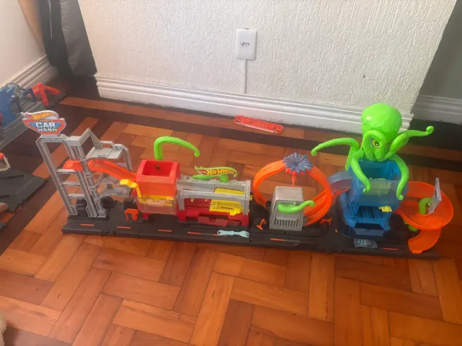 Hot Wheels City Lava Rápido Ataque Extremo