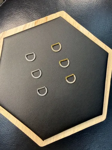 piercing titânio Dourado Hélix 