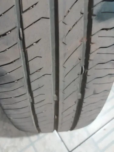 1 pneu 175/65 r14 vendo