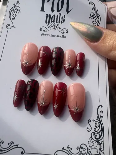 Unhas postiças