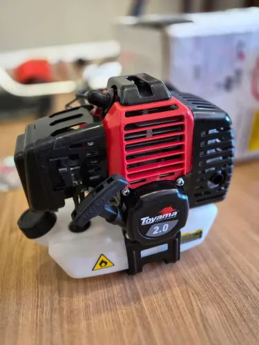 Roçadeira Toyama 52cc modelo RT52L-B