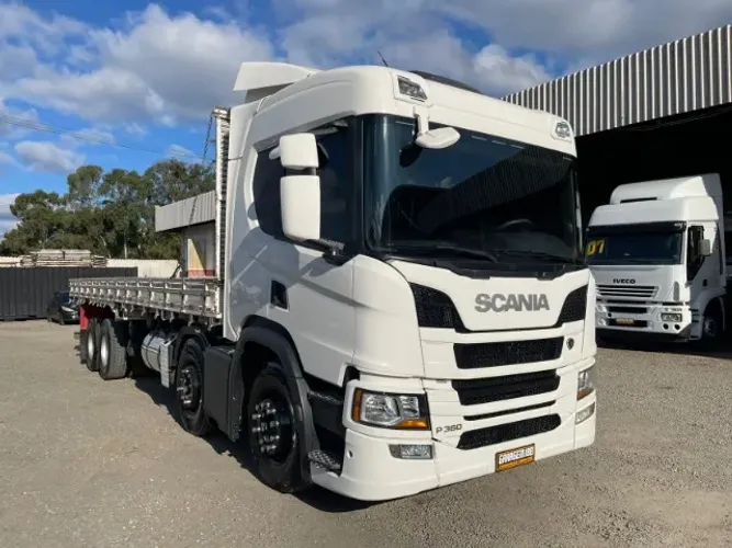 Scania P360, Automática, 8x2.