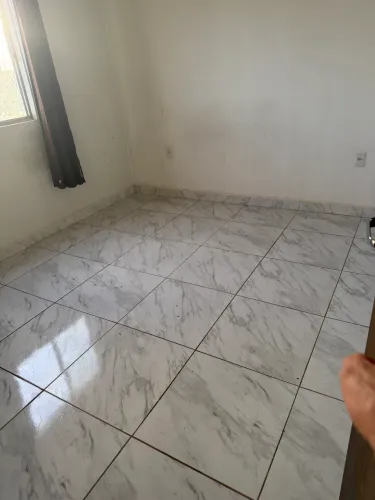 Aluga se a na rua 17 vicente Pires 1 quarto para casal 950.00