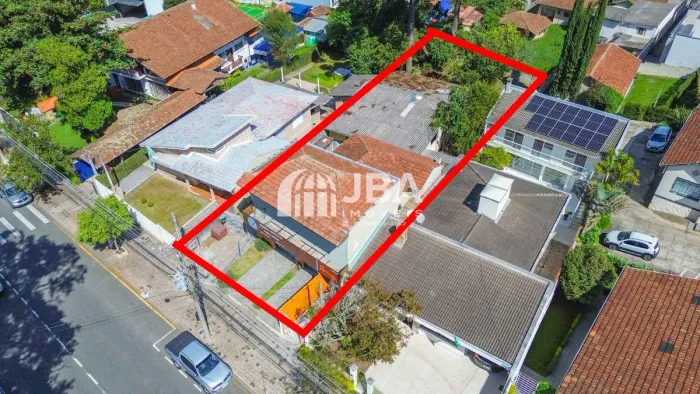 TERRENO ZR2 COM 735,00M² E CONSTRUÇÃO MISTA