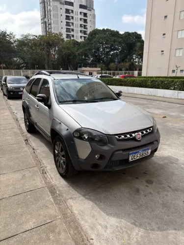 Fiat Palio Weekend Adventure Locker 1.8 Flex 2018