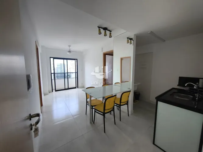 Apartamento mobiliado 2 quartos para locação no Centro.
