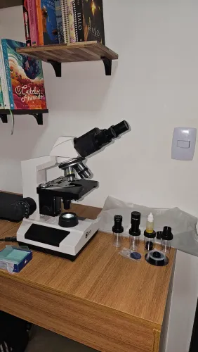 Microscópio Olen 127/220v - Vou mudar e preciso vender