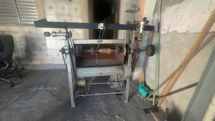 Máquina de consertar sapatos 