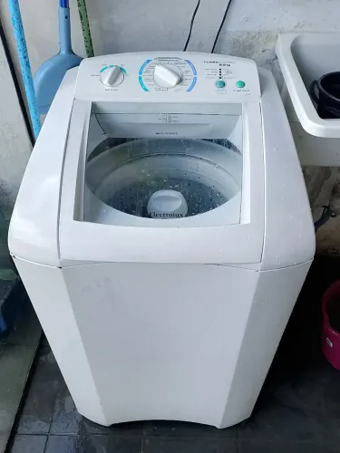 Máquina de lavar 9k Eletrolux 