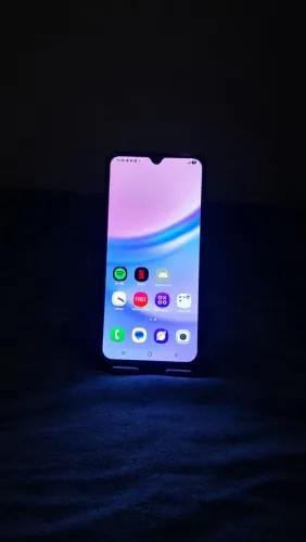 Celular usado em ótimo estado ? funcionando perfeitamente