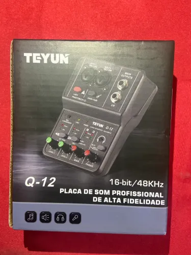 Interface de áudio teyun q12