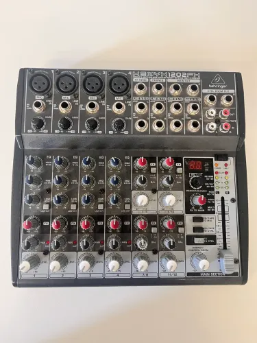 Mesa de som Xenix 1202 fax