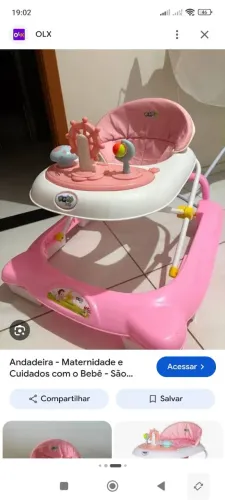 Andadeira 2 em 1 vira mesinha tirando o suporte de brinquedo ele é removível.