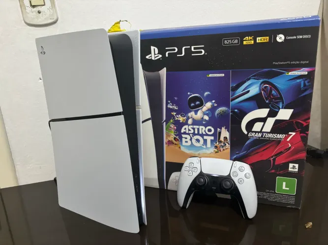 PlayStation 5 + monitor AOC 144hz