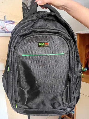 Vende-se Mochila nunca usada e bem resistente