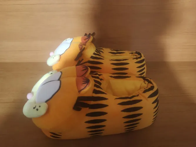 Pantufa Garfield Nova