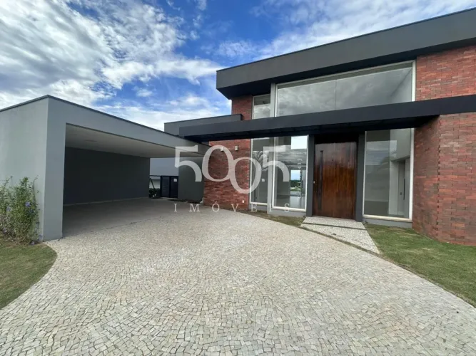Casa à venda e para alugar no Condomínio Parque Xapada Ytu, com 390m² construídos