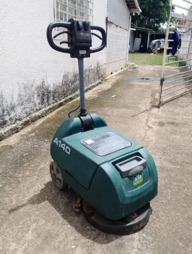 LAVADORA DE PISO ALFA A140