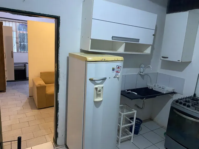 Kitnet mobiliada bem localizada 5 min metro Brotas centro fonte nova