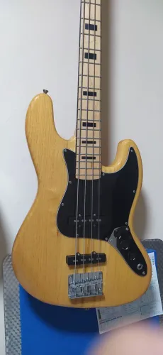 Baixo Jazz Bass 4 cordas novo 