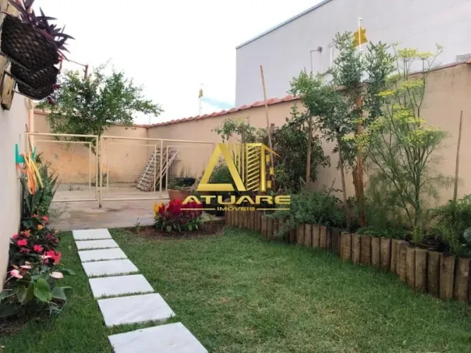 Vendo | Apartamento a 5 min do centro de Pouso Alegre, com amplo quintal de 45m2