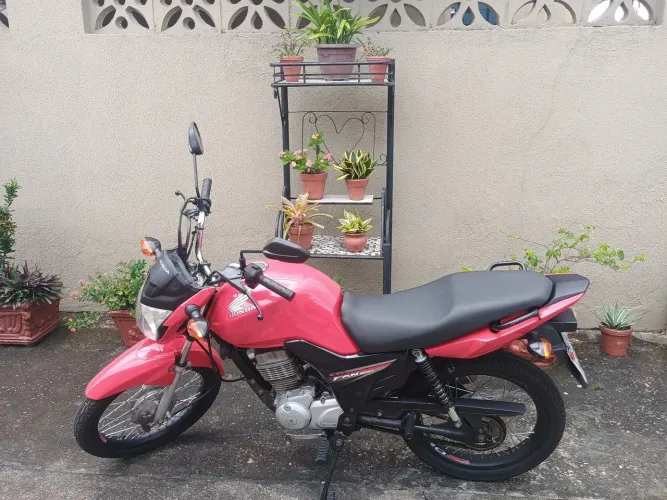 Vendo moto Honda fan 