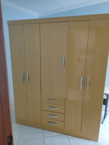 Armário 5 portas