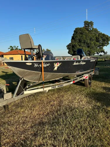Vende-se Lancha Samurai 18
