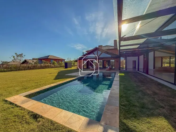 Casa de Condomínio em Porto Feliz para aluguel Condomínio Fazenda Boa Vista - SP | 6 quart