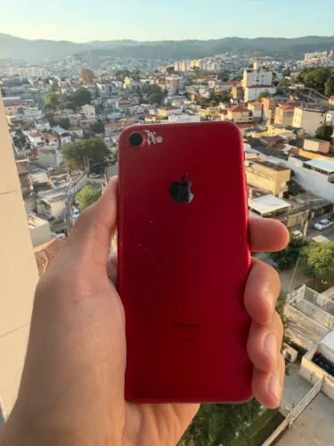 Iphone 7 red