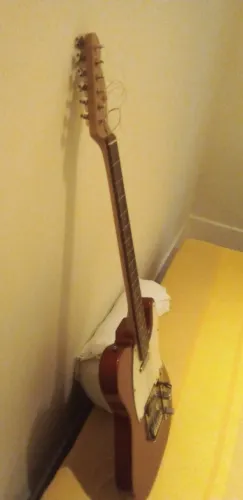 Guitarra Fender Squier Telecaster