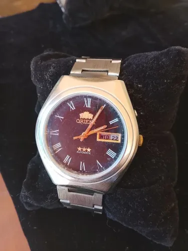 Orient fundo preto