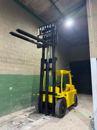 Empilhadeira HYSTER H80J- 4TON - DIESEL