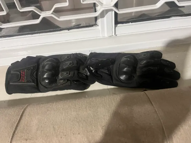 Luvas de motoqueiro