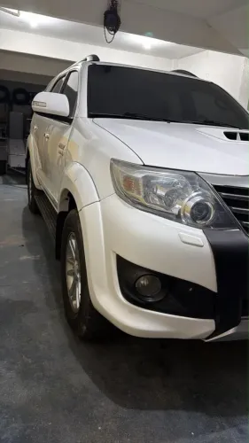 Toyota Hilux SW4 SRV D4-d 4X4 3.0 TDI Dies. AUT 2015