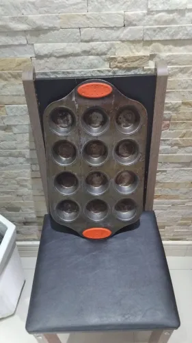 Forma de Cupcake / Muffin 12 Cavidades com Alça de Silicone - Usada