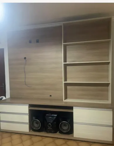 Vendi painel com rack