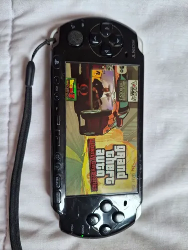 PSP 3000 Slim (Modelo 3001) Desbloqueado + Cartão 16GB (Ler Descrição)