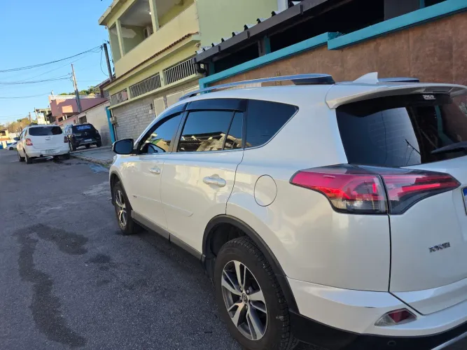 Toyota RAV4 2.0 Top 4X2 16V Aut. 2018