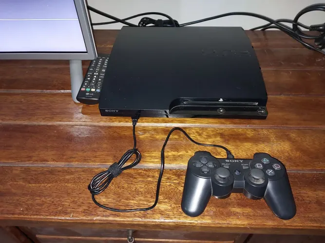 PS3 Slim destravado 500Gb