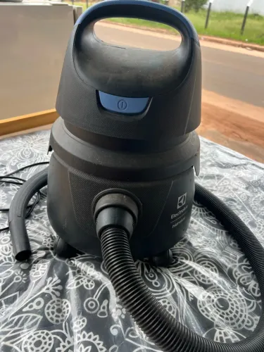 Vendo Aspirador de Pó!