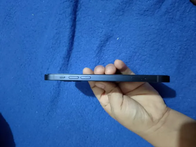 iPhone 12 64 bb