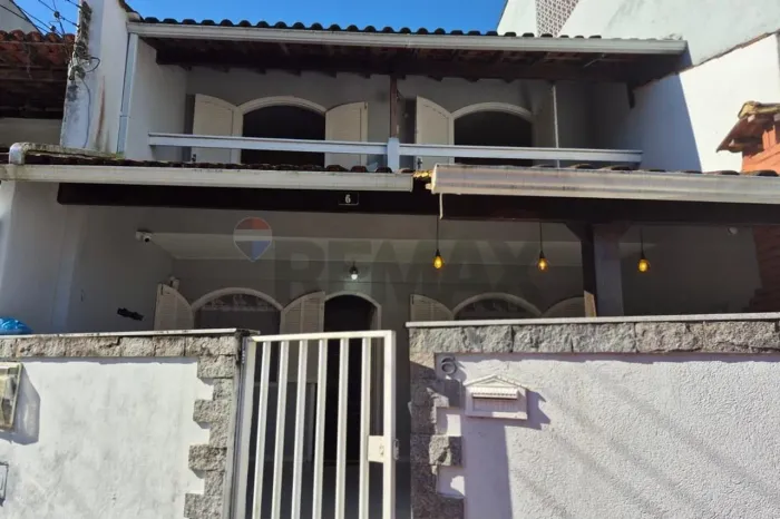 Casa duplex em Angra dos Reis semi mobiliada - Condomínio Praia Jardim I