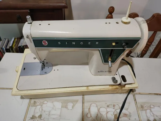 Máquina de costura 