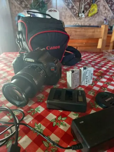 Camera Canon t3i completa