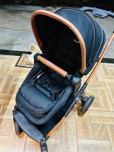 Carrinho+bebe conforto e base Burigotto