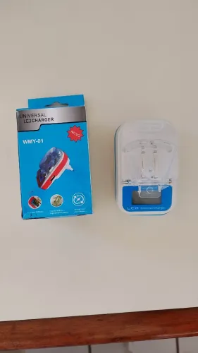 Carregador de Bateria Externa Novo